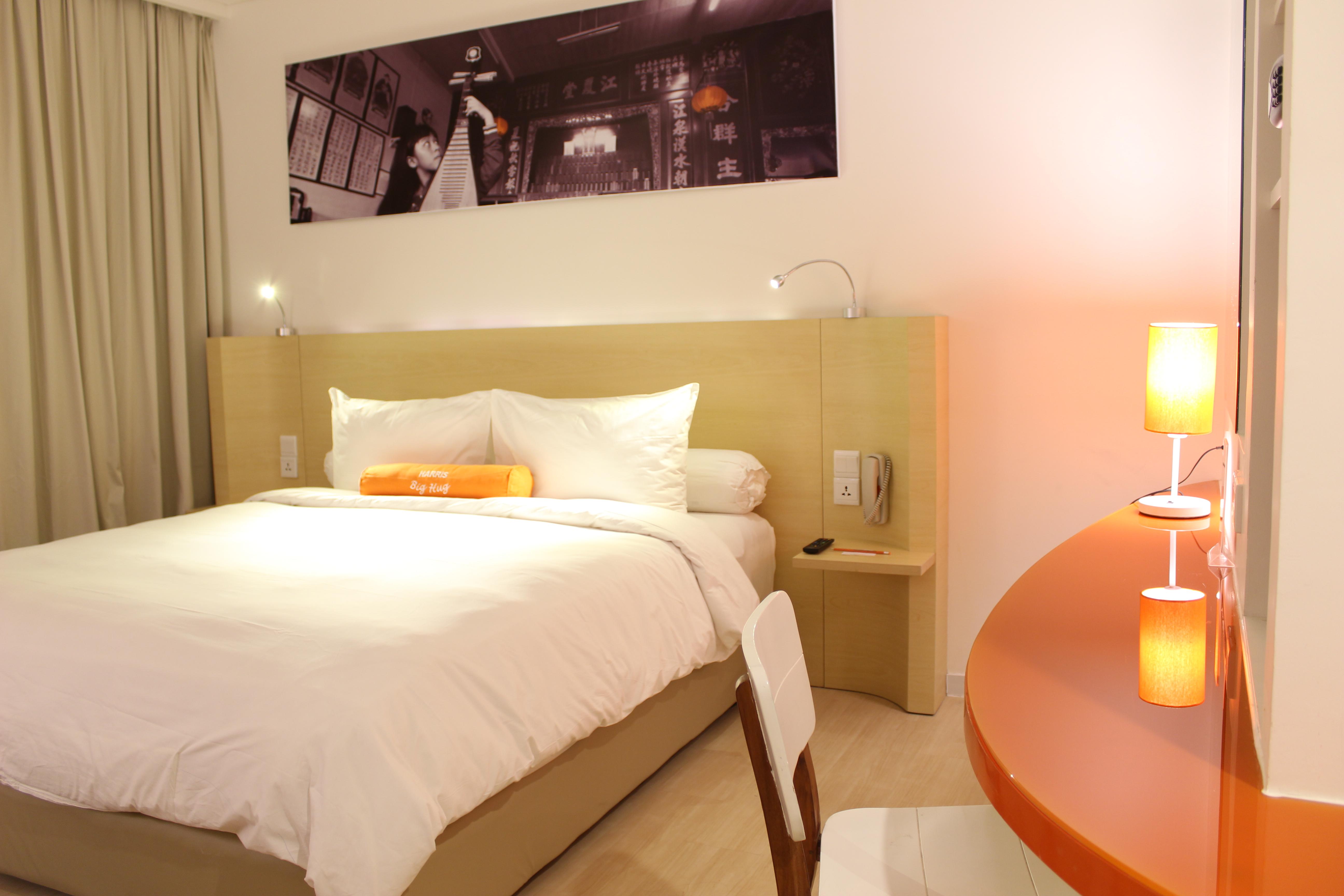 Harris Hotel Pontianak Exterior foto