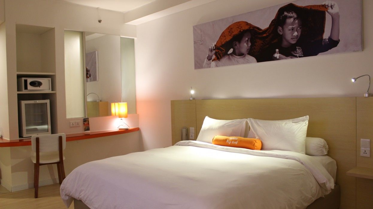 Harris Hotel Pontianak Exterior foto